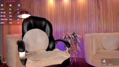 Snapshot of marylewis_ chatting on 01-18-25, 05:48 Mary online show from 01-18-25, 05:48