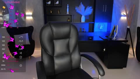 Snapshot of marylewis_ chatting on 01-28-25, 11:38 Mary online show from 01-28-25, 11:38