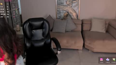 Snapshot of marylewis_ chatting on 11-05-25, 12:16 Mary online show from 11-05-25, 12:16