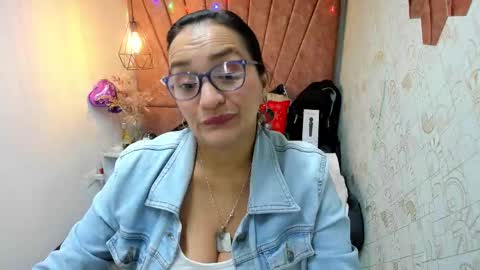 Marylin online show from 12-13-25, 07:53