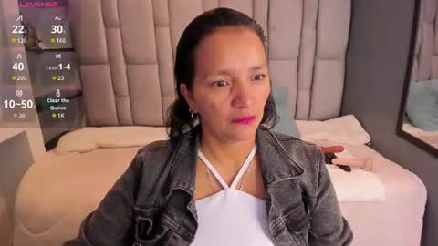 Marylin online show from 07-14-26, 07:52