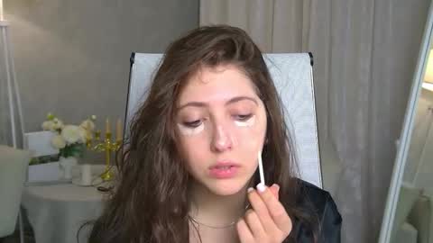 Mary Miller online show from 11-28-25, 09:23