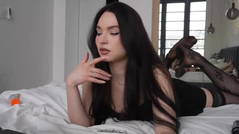 Marina online show from 02-25-26, 10:58