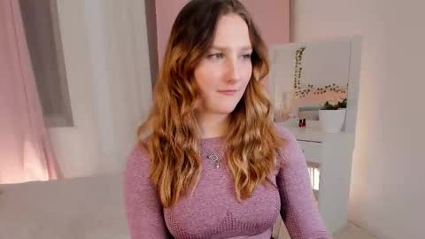 Snapshot of marywaddell chatting on 02-23-25, 12:08 Mary online show from 02-23-25, 12:08