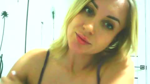 Snapshot of maryyemm chatting on 01-15-25, 07:34 maryyemm online show from 01-15-25, 07:34