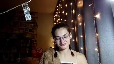 Kelly online show from 03-04-26, 09:15