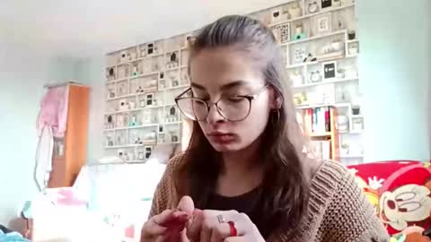 Kelly online show from 04-08-26, 08:03