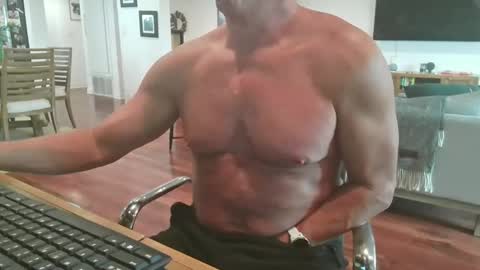 Snapshot of mascmuscle49 chatting on 12-20-24, 07:28 mascmuscle49 online show from 12-20-24, 07:28