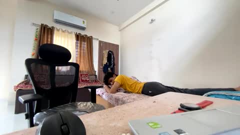 Snapshot of maskboyz2003 chatting on 09-25-25, 05:33 maskboyz2003 online show from 09-25-25, 05:33