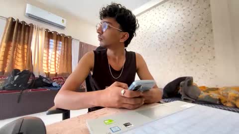 Snapshot of maskboyz2003 chatting on 11-05-25, 03:39 maskboyz2003 online show from 11-05-25, 03:39