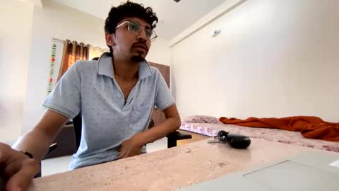 Snapshot of maskboyz2004 chatting on 03-01-25, 03:21 Mask Boy online show from 03-01-25, 03:21