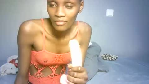 maskgang001 online show from 10-21-25, 02:01