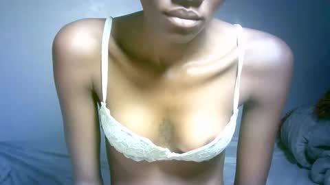 maskgang001 online show from 03-26-26, 04:40