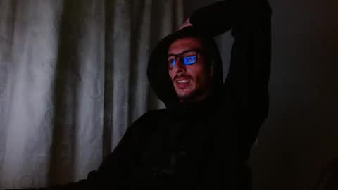 Snapshot of maskguy23 chatting on 09-17-25, 02:13 maskguy23 online show from 09-17-25, 02:13