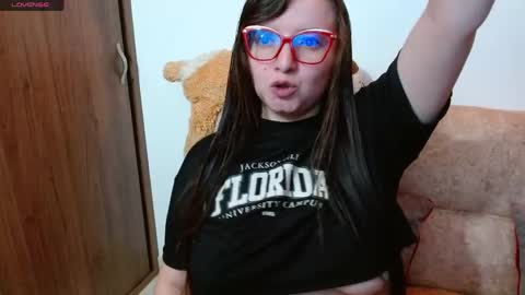 Monica online show from 05-07-26, 10:37
