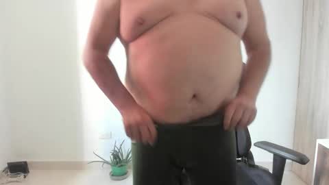 Snapshot of massimo_danger chatting on 10-06-25, 08:39 massimo_danger online show from 10-06-25, 08:39