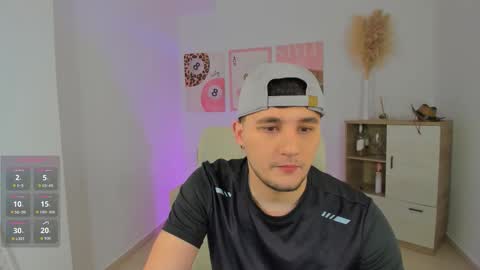 Massimo online show from 02-25-26, 02:21