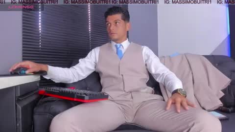 Snapshot of massimo_g chatting on 06-17-26, 01:12 I am Massimo online show from 06-17-26, 01:12
