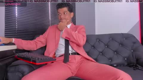 Snapshot of massimo_g chatting on 07-01-26, 12:51 I am Massimo online show from 07-01-26, 12:51