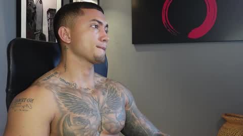 Massimo online show from 11-22-25, 07:02