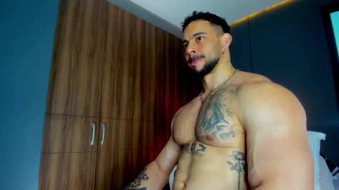 Snapshot of massimo_visconti chatting on 02-24-26, 03:10 massimo online show from 02-24-26, 03:10