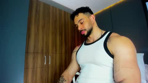 Snapshot of massimo_visconti chatting on 02-25-26, 10:19 massimo online show from 02-25-26, 10:19