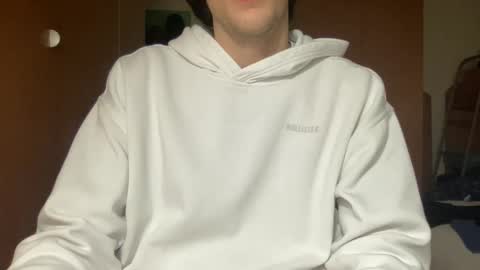 Snapshot of massiverob99 chatting on 04-14-26, 03:07 massiverob99 online show from 04-14-26, 03:07