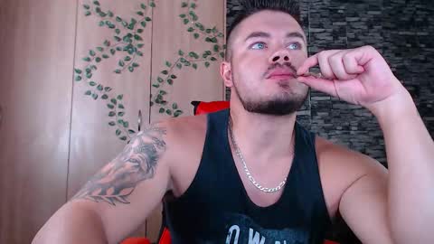 Snapshot of master__blue__eye chatting on 02-04-26, 07:03 Master Blue Eye online show from 02-04-26, 07:03