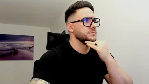 Alex online show from 01-18-26, 04:38