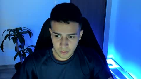 Snapshot of master_boy_1 chatting on 10-11-25, 08:51 master_boy_1 online show from 10-11-25, 08:51