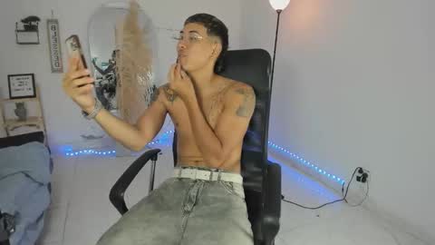 Snapshot of master_control777 chatting on 01-11-26, 08:14 master_control777 online show from 01-11-26, 08:14