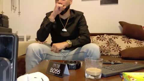 Snapshot of master_roberto333 chatting on 05-17-26, 05:31 SIR online show from 05-17-26, 05:31