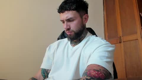 steven  online show from 04-10-26, 04:23