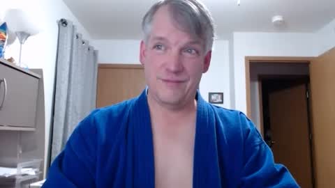 Master Thorn online show from 02-08-25, 03:08