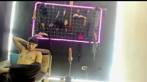 Axel And Melany online show from 05-28-26, 02:25