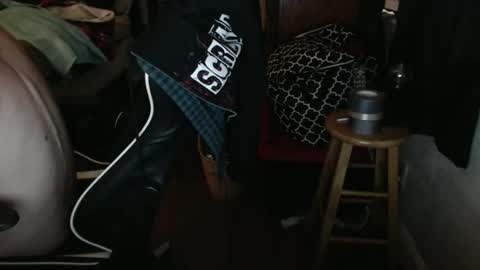 Snapshot of masterbatemike1 chatting on 12-12-24, 01:06 MasterbateMike online show from 12-12-24, 01:06