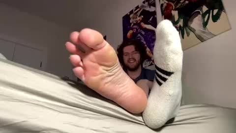 Snapshot of masterevan15 chatting on 02-16-26, 03:57 CanuckSoles online show from 02-16-26, 03:57