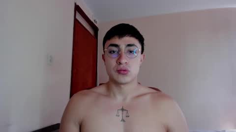 Snapshot of masterfiterotic chatting on 03-09-25, 07:26 masterfiterotic online show from 03-09-25, 07:26