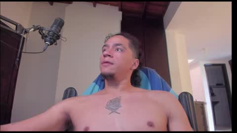 Juan Independent Model online show from 02-14-25, 05:36