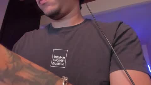 Juan Independent Model online show from 10-29-25, 11:17