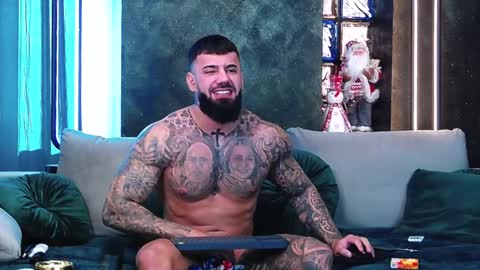 Snapshot of masterkingofmuscle chatting on 12-12-24, 09:51 masterkingofmuscle online show from 12-12-24, 09:51