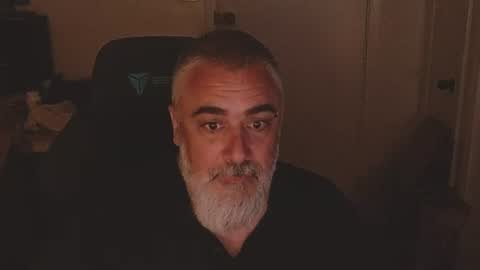 Snapshot of mastermcgirt chatting on 06-19-26, 04:28 Dave online show from 06-19-26, 04:28