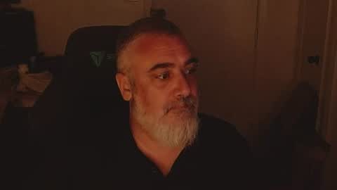 Snapshot of mastermcgirt chatting on 06-28-26, 06:08 Dave online show from 06-28-26, 06:08