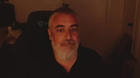 Snapshot of mastermcgirt chatting on 07-18-26, 07:56 Dave online show from 07-18-26, 07:56