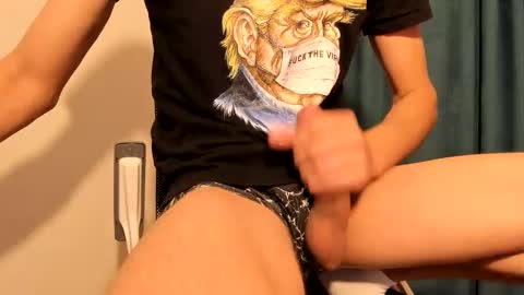 Snapshot of mastermiko chatting on 12-22-24, 10:28 Silly Rabbit online show from 12-22-24, 10:28