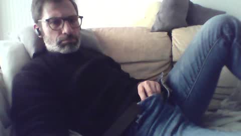 Snapshot of masterp17 chatting on 12-19-24, 03:52 Master P online show from 12-19-24, 03:52