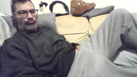 Snapshot of masterp17 chatting on 01-28-25, 08:04 Master P online show from 01-28-25, 08:04