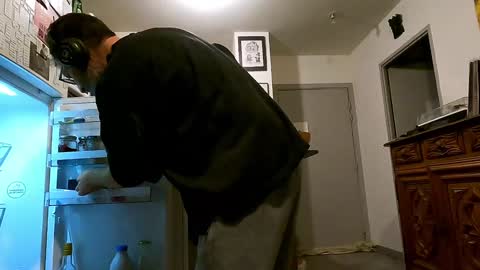 Snapshot of masterp17 chatting on 02-04-25, 09:52 Master P online show from 02-04-25, 09:52