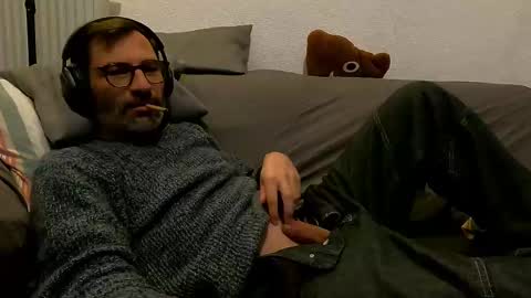 Snapshot of masterp17 chatting on 03-12-25, 07:28 Master P online show from 03-12-25, 07:28