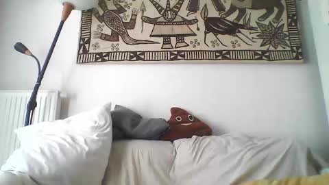 Snapshot of masterp17 chatting on 09-17-25, 03:57 Master P online show from 09-17-25, 03:57